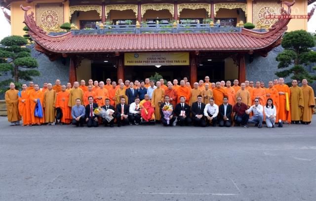 Đoàn Việt tông tại Thái Lan thăm GHPGVN, Việt Nam Quốc Tự