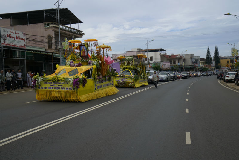 Lâm Đồng: Phụng thỉnh kim quan HT. Thích Toàn Đức an trí Giác linh đường