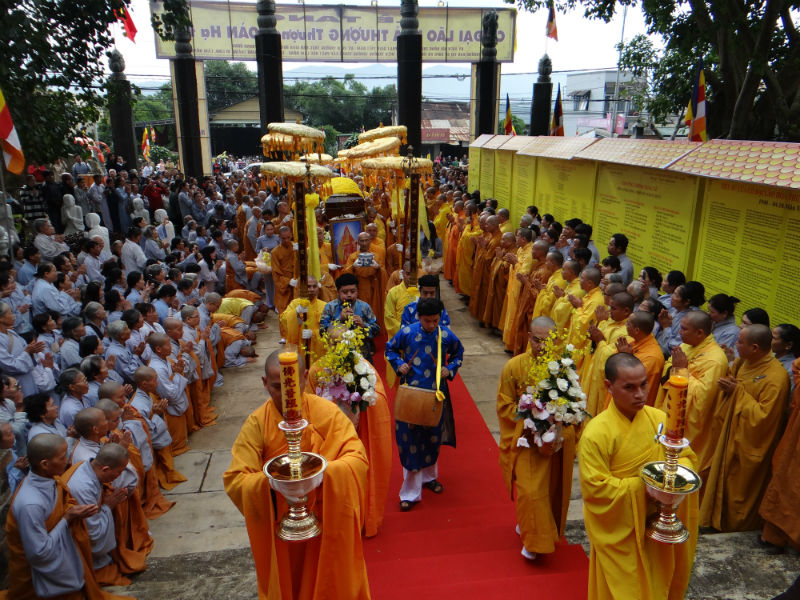 Lâm Đồng: Phụng thỉnh kim quan HT. Thích Toàn Đức an trí Giác linh đường