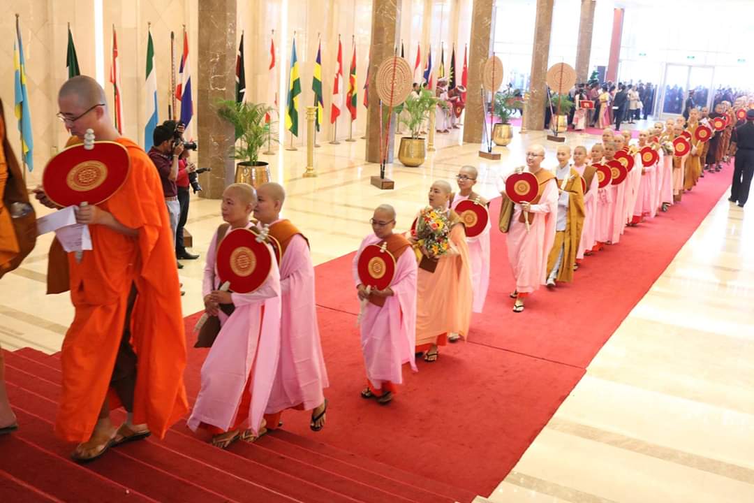 Tăng Ni sinh Việt Nam du học tại Sri Lanka tốt nghiệp các học phần Tiến Sĩ và Thạc Sĩ tại trường Đại Học Kelaniya