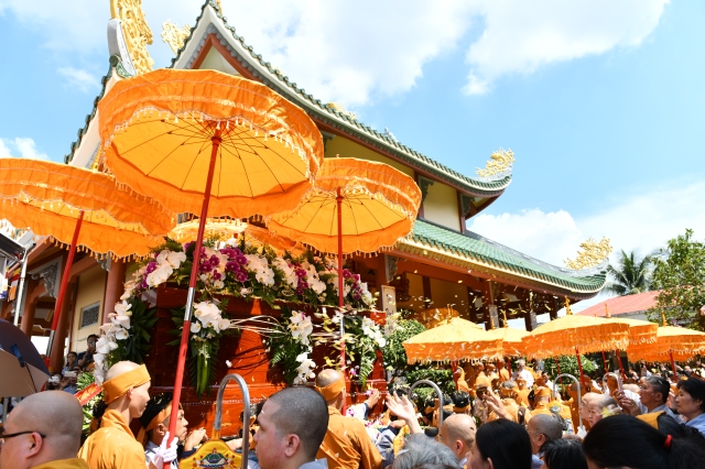 TP.HCM: Lễ Truy niệm, Phụng tống Kim quan HT. Thích Hiển Pháp trở về quê hương