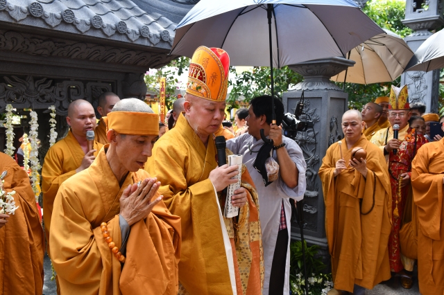 TP.HCM: Lễ Truy niệm, Phụng tống Kim quan HT. Thích Hiển Pháp trở về quê hương