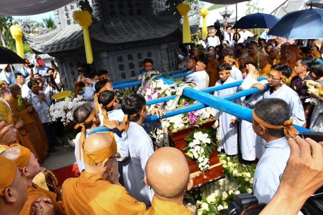 TP.HCM: Lễ Truy niệm, Phụng tống Kim quan HT. Thích Hiển Pháp trở về quê hương