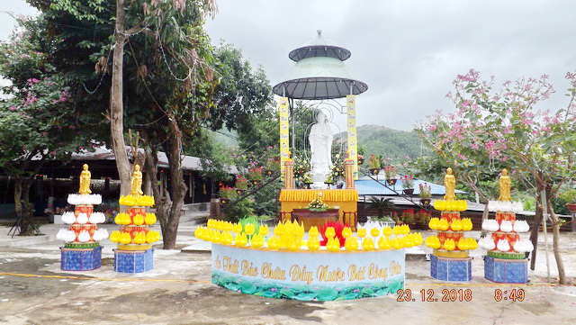 Khánh hòa: Chùa Linh Sơn Pháp Ấn tổ chức lễ vía Phật A Di Đà.
