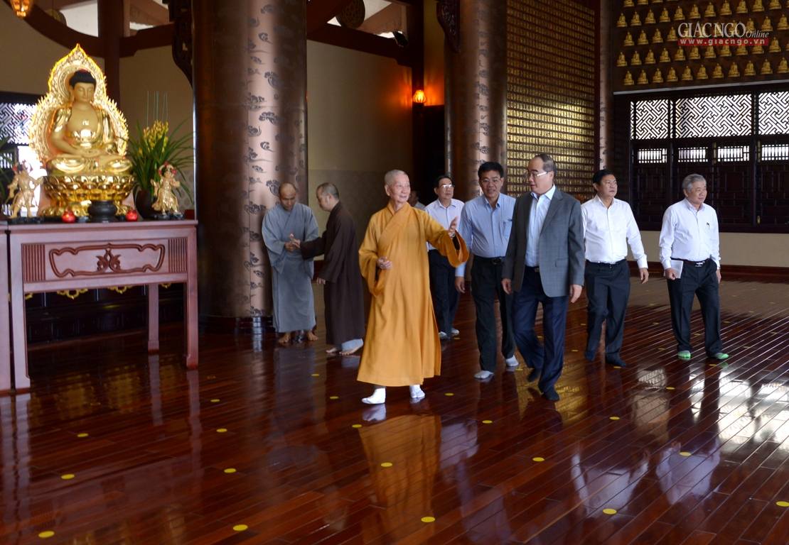 Bí thư Thành ủy Nguyễn Thiện Nhân thăm HT. Thích Trí Quảng