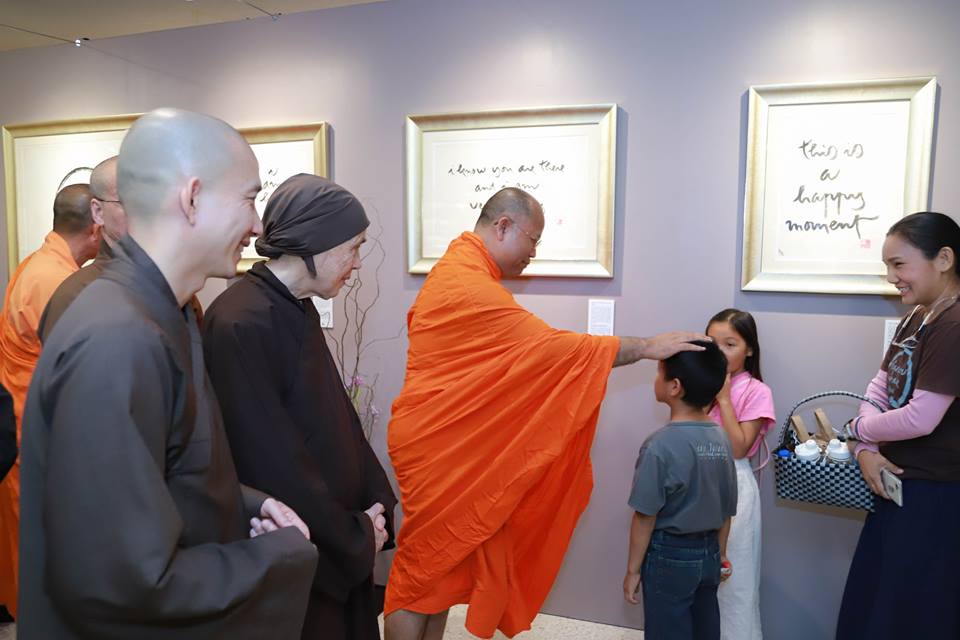 Triển lãm sách, thư pháp Thiền sư Nhất Hạnh tại Bangkok