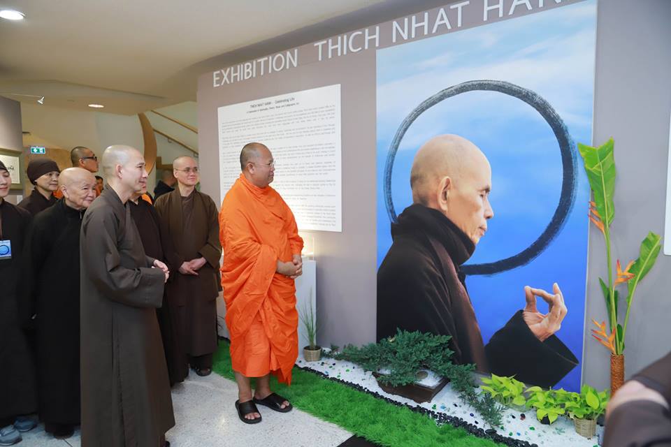 Triển lãm sách, thư pháp Thiền sư Nhất Hạnh tại Bangkok