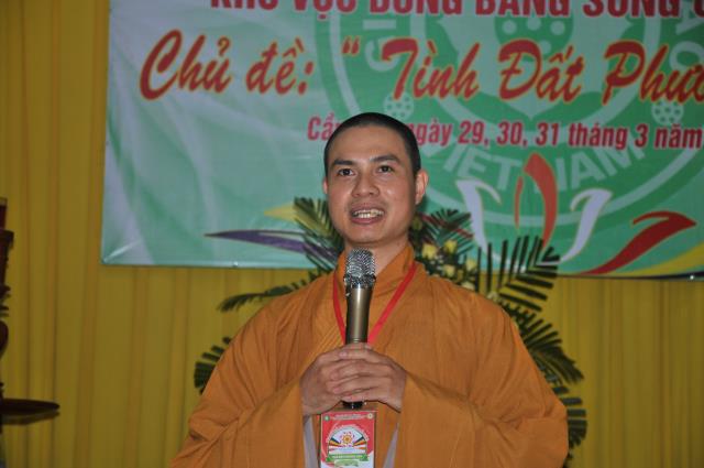 TP. Cần Thơ: Gần 2000 bạn trẻ trang nghiêm lắng nghe chánh pháp