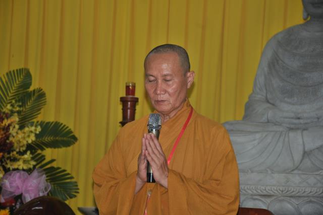 TP. Cần Thơ: Gần 2000 bạn trẻ trang nghiêm lắng nghe chánh pháp