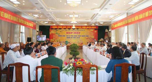 Đồng Nai: Họp mặt chức sắc tu sĩ tôn giáo