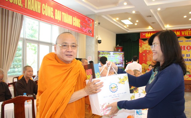 Đồng Nai: Họp mặt chức sắc tu sĩ tôn giáo