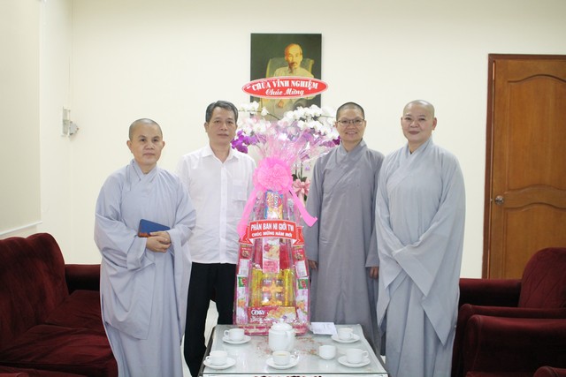 TP.Hồ Chí Minh: Phân ban ni giới trung ương chúc tết các cấp chính quyền