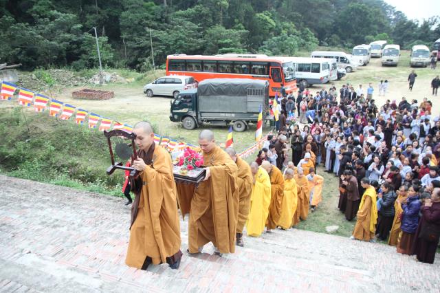 Vĩnh Phúc : Đại Lễ Vía Quán Thế Âm Bồ Tát và Lễ Dát Vàng Kim Thân Thánh Tượng Quan Âm Tứ Thủ