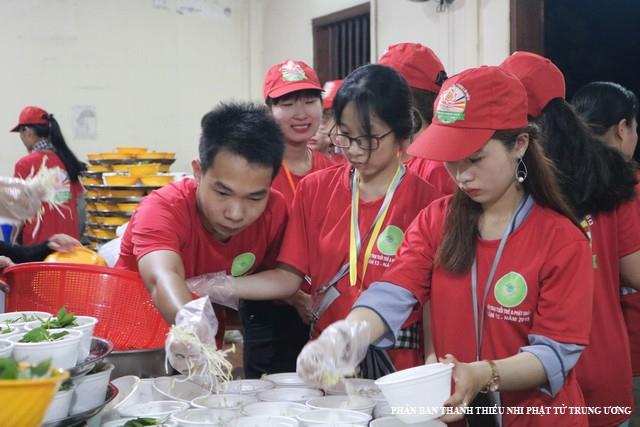Tuyệt lắm áo đỏ ơi!