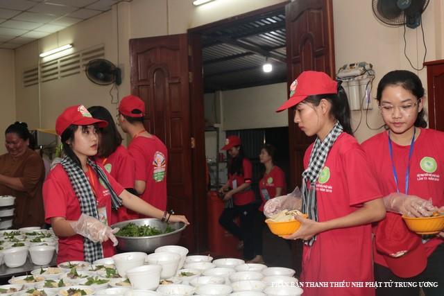Tuyệt lắm áo đỏ ơi!