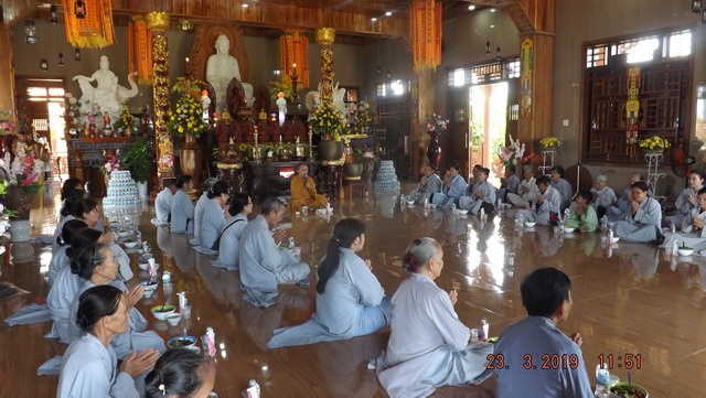 Khánh Hòa: Chùa Hưng Long Khai Khóa Tu “Một Ngày An Lạc”
