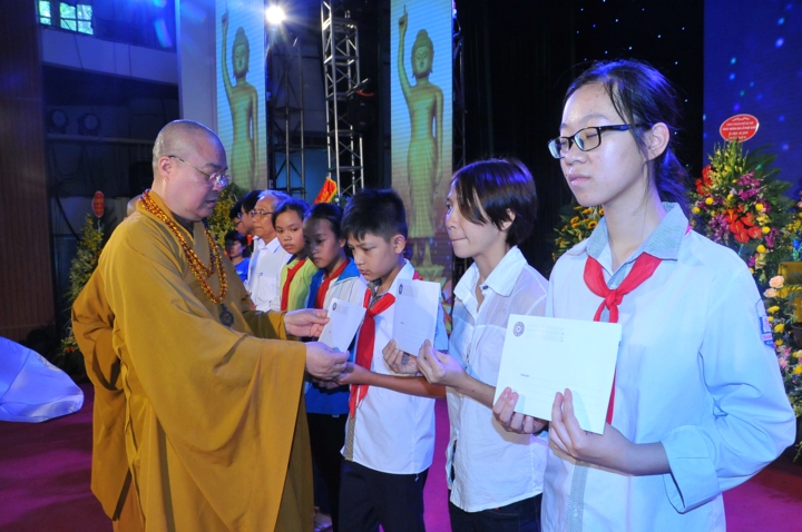 Hà Nội: Trang nghiêm Đại lễ Phật đản PL.2563