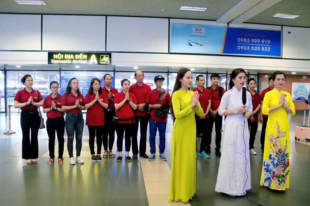 Hà Nội: Hòa Thượng Chủ Tịch Ủy Ban tổ chức Vesak 2019 đã quang lâm đến sân bay Quốc tế Nội Bài
