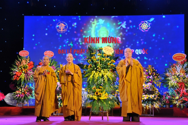 Hà Nội: Trang nghiêm Đại lễ Phật đản PL.2563