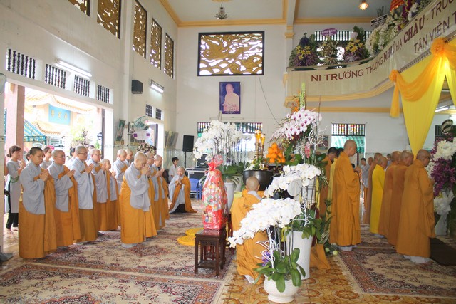 TP. Hồ Chí Minh:  Các phái đoàn viếng tang lễ Ni trưởng Thích Nữ Như Châu – Chiều ngày 3-5-2019