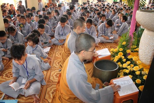 TP.Hồ Chí Minh: Phóng sự: Gieo Hạt Từ Tâm - Kì 75. Chủ đề: Sắc mầu Phật Đản