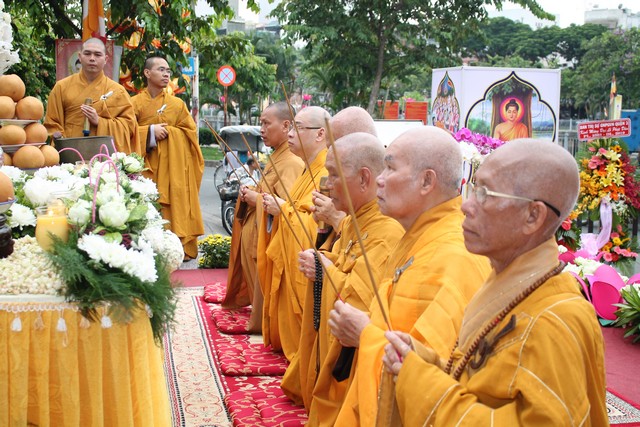 Tp.Hồ Chí Minh: Ban trị sự PG Q.Phú Nhuận Trọng thể cử hành Đại lễ Phật đản 2563 - DL.2019