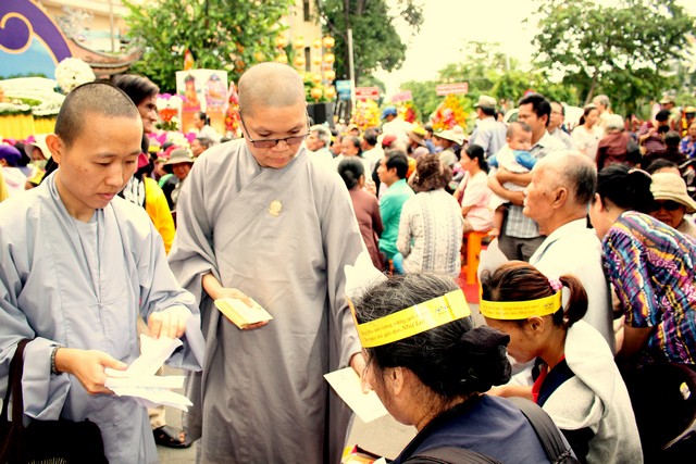 Tp.Hồ Chí Minh: Ban trị sự PG Q.Phú Nhuận Trọng thể cử hành Đại lễ Phật đản 2563 - DL.2019