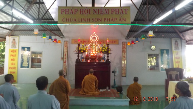 Khánh Hòa: Khóa tu niệm Phật tại chùa Linh Sơn Pháp Ấn