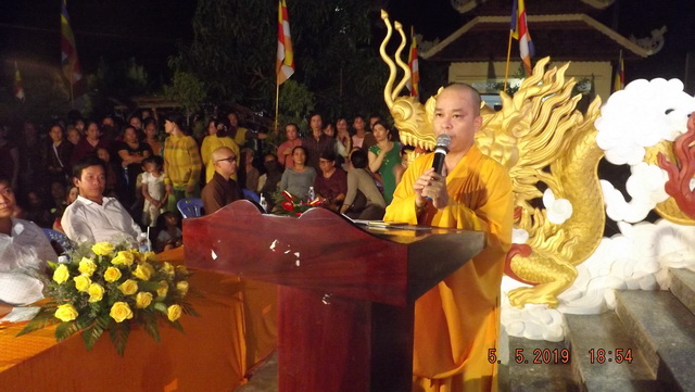 Khánh Hòa: Đêm văn nghệ chào mừng Phật đản tại chùa Hưng Long