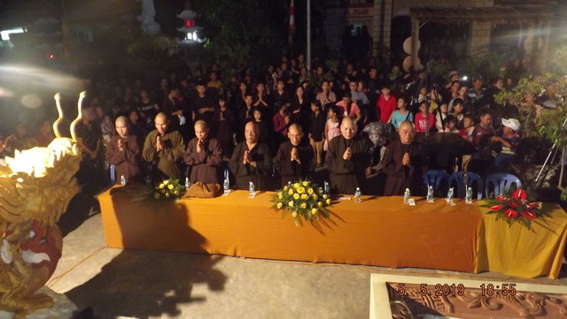 Khánh Hòa: Đêm văn nghệ chào mừng Phật đản tại chùa Hưng Long