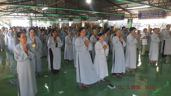 Khánh Hòa: Khóa tu niệm Phật tại chùa Linh Sơn Pháp Ấn