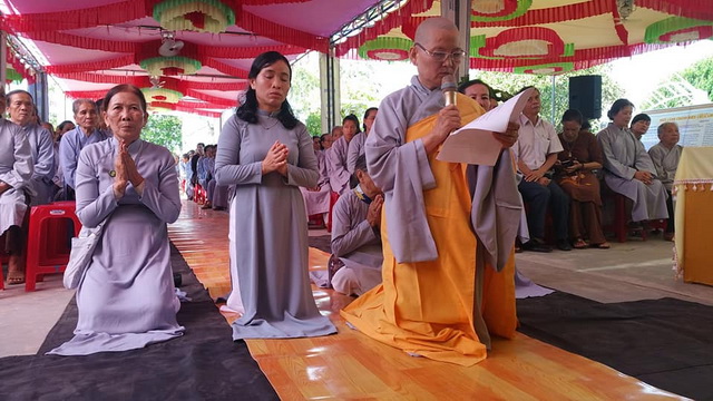 Khánh Hòa: Lễ đặt đá xây dựng chánh điện chùa Linh Bửu