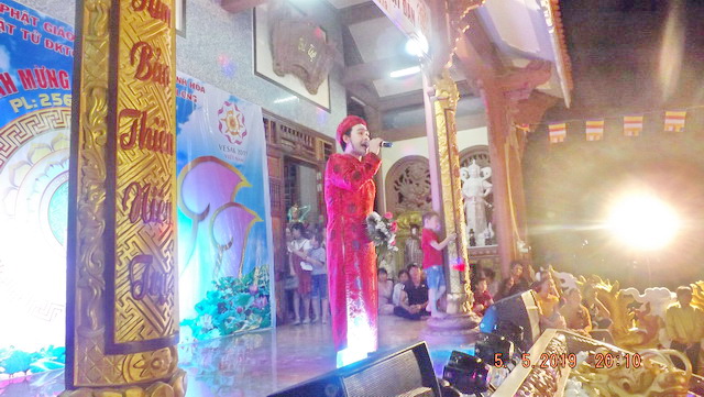 Khánh Hòa: Đêm văn nghệ chào mừng Phật đản tại chùa Hưng Long
