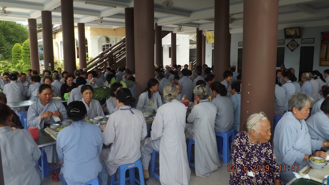Khánh Hòa: Khóa tu niệm Phật tại chùa Linh Sơn Pháp Ấn
