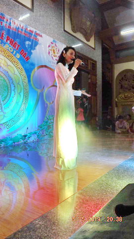 Khánh Hòa: Đêm văn nghệ chào mừng Phật đản tại chùa Hưng Long