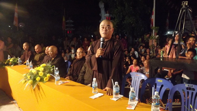 Khánh Hòa: Đêm văn nghệ chào mừng Phật đản tại chùa Hưng Long