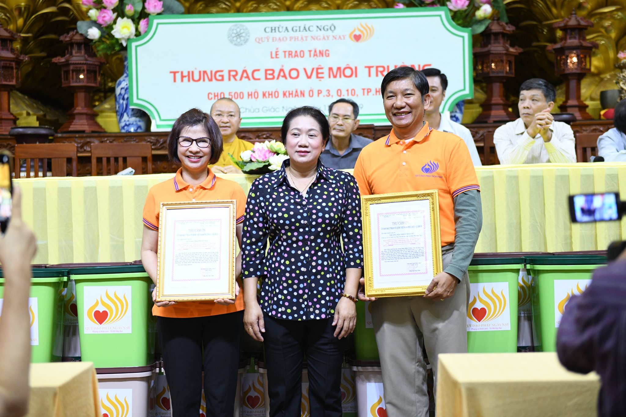 Tổng Kết Chương Trình Trao Tặng Thùng Rác Bảo Vệ Môi Trường Cho Phường 3, Quận 10 (C218)