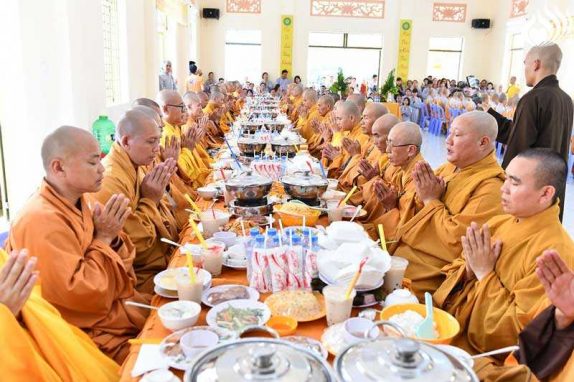 Tổng Kết Chương Trình  Cúng Dường Trai Tăng Tại Trung Tâm Nhân Đạo Hộ Pháp (Bà Rịa - Vũng Tàu) (C209)