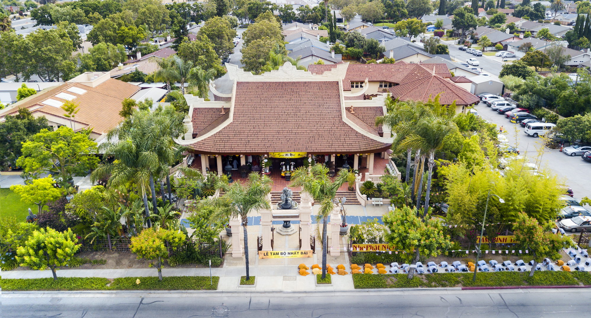 San Jose : Chùa Đức Viên tổ chức Lễ Tam bộ nhất bái