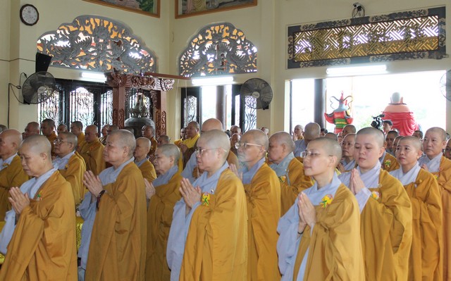 TP Hồ Chí Minh: Lễ dâng Y Vu Lan - PL 2563  Húy kị Hòa thượng Thích Tâm Châu lần thứ II