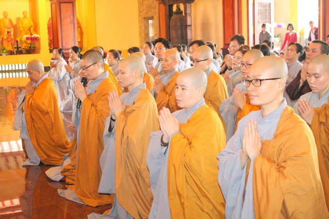 TP Hồ Chí Minh: Quan Âm Tu Viện Cúng Dường 11 Trường Hạ