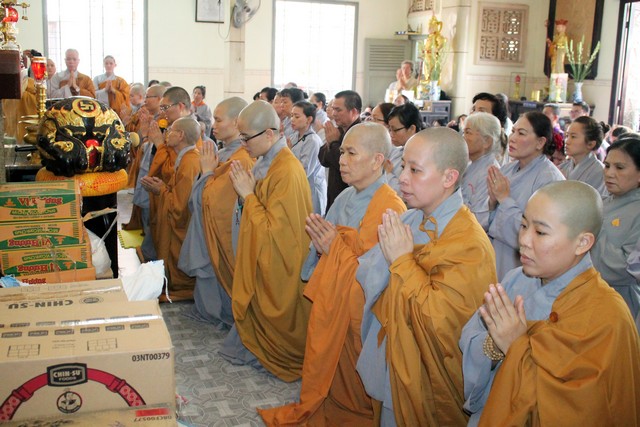 TP Hồ Chí Minh: Quan Âm Tu Viện Cúng Dường 11 Trường Hạ