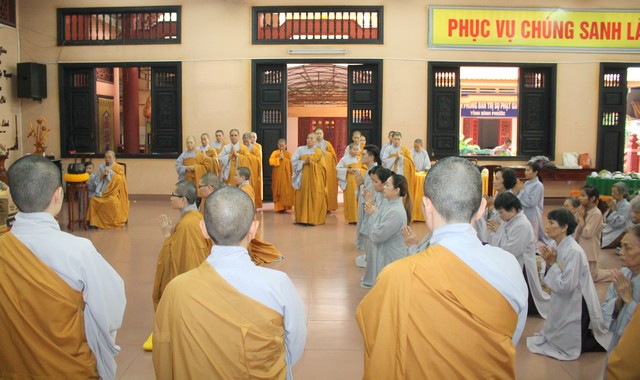 Bình Phước: Quan Âm tu viện Cúng dường trường hạ chùa Quang Minh