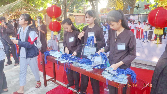 Khánh hòa: Hơn 300 bạn trẻ tham dự khóa tu “Tìm về tuổi thơ”