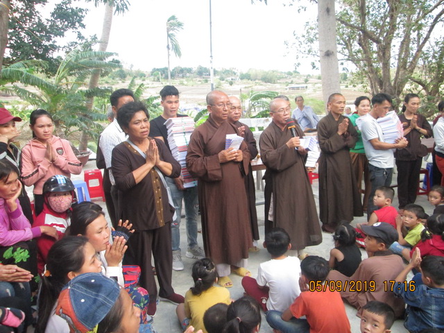 Trung thu đến với trẻ em nghèo
