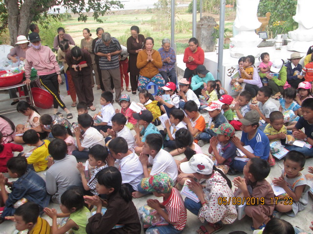 Trung thu đến với trẻ em nghèo