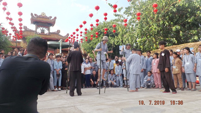 Khánh hòa: Hơn 300 bạn trẻ tham dự khóa tu “Tìm về tuổi thơ”