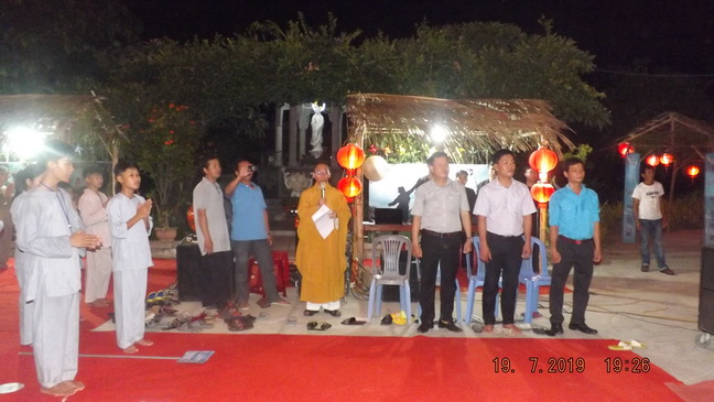 Khánh hòa: Hơn 300 bạn trẻ tham dự khóa tu “Tìm về tuổi thơ”