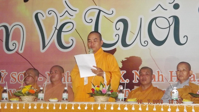 Khánh hòa: Hơn 300 bạn trẻ tham dự khóa tu “Tìm về tuổi thơ”