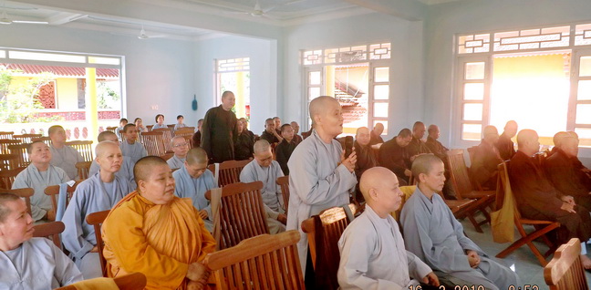 Khánh Hòa: BTS Phật giáo tỉnh thăm trường hạ